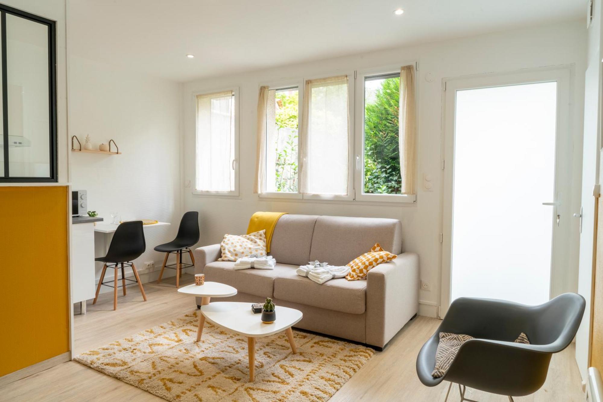Stockholm- Studio Serenite Avec Jardin Charleville-Mezieres Exterior foto