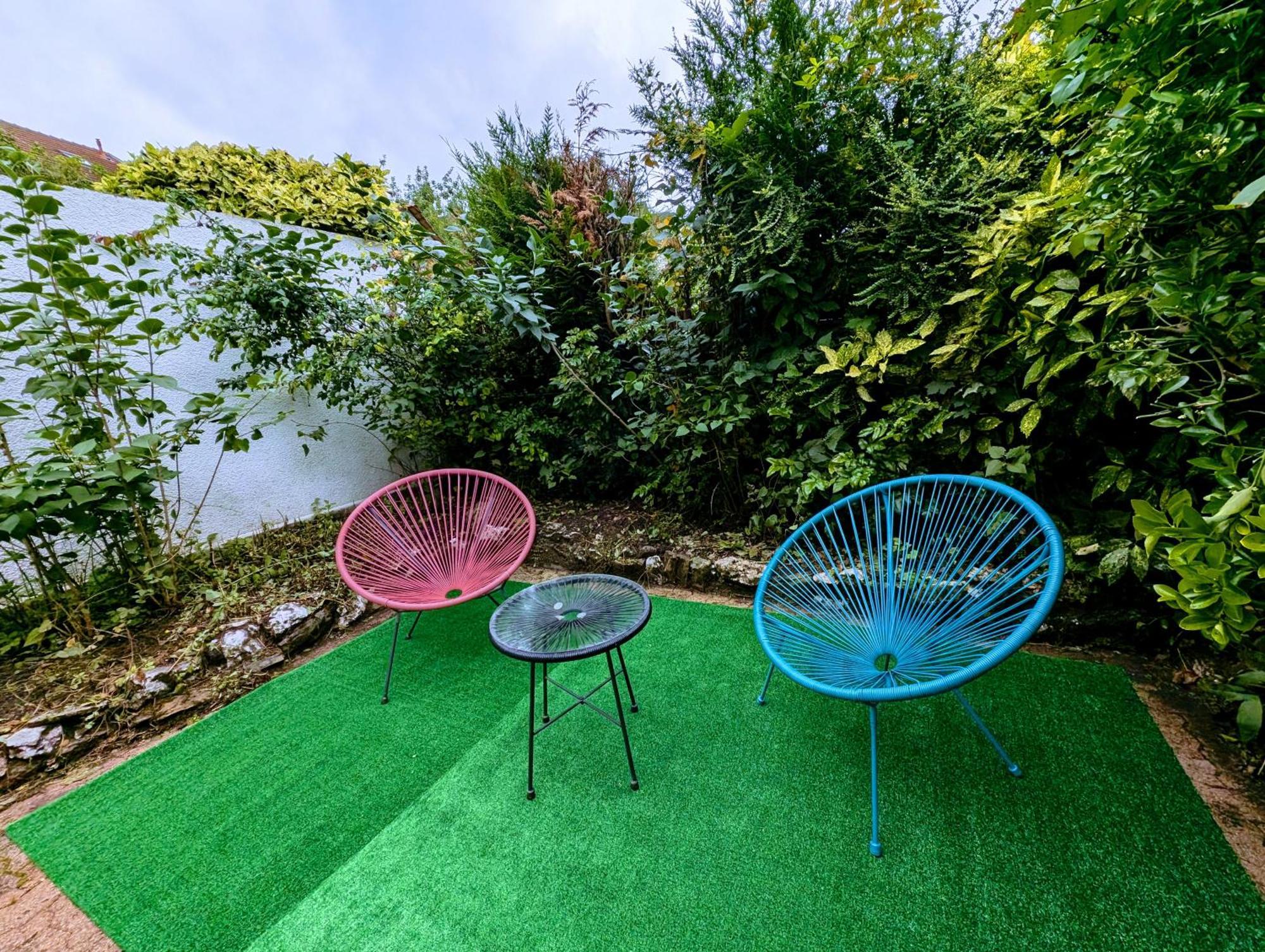 Stockholm- Studio Serenite Avec Jardin Charleville-Mezieres Exterior foto