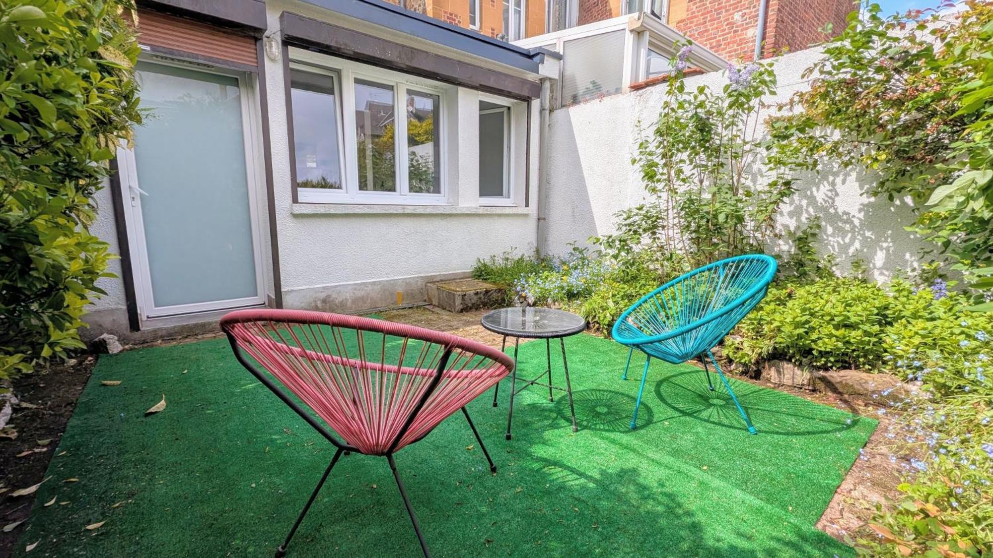 Stockholm- Studio Serenite Avec Jardin Charleville-Mezieres Exterior foto